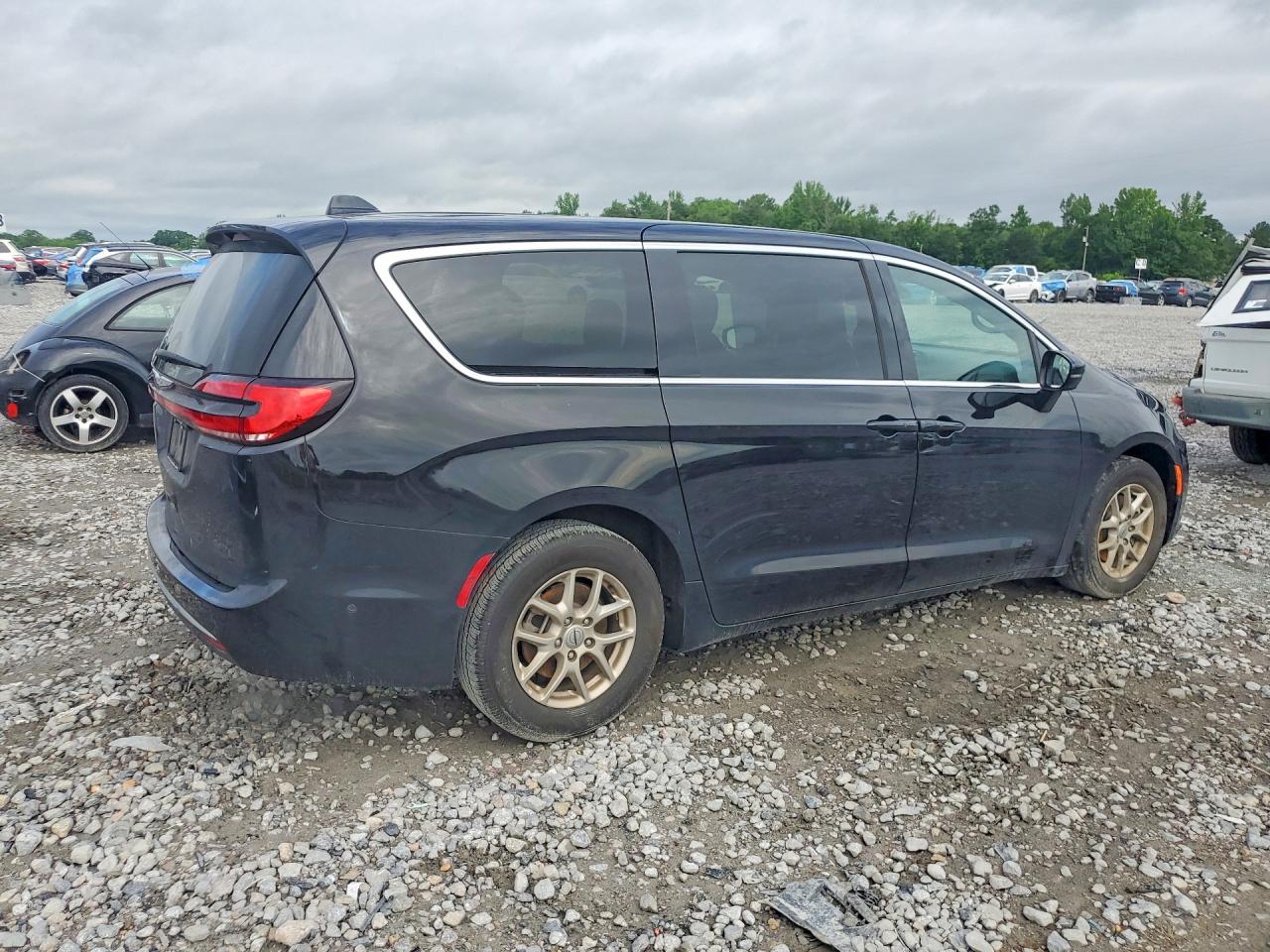 Chrysler Pacifica Select