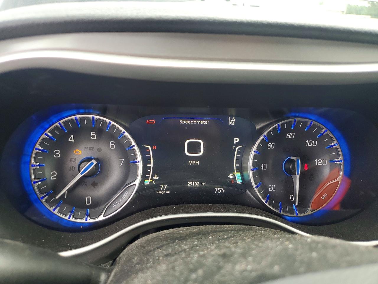 Chrysler Pacifica Select