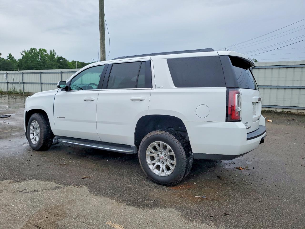 GMC Yukon Slt