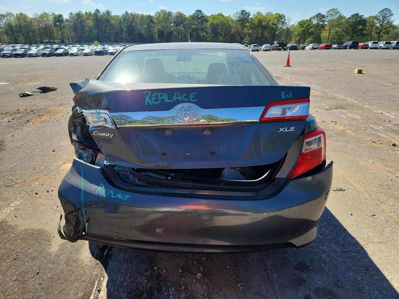 Toyota Camry Xle