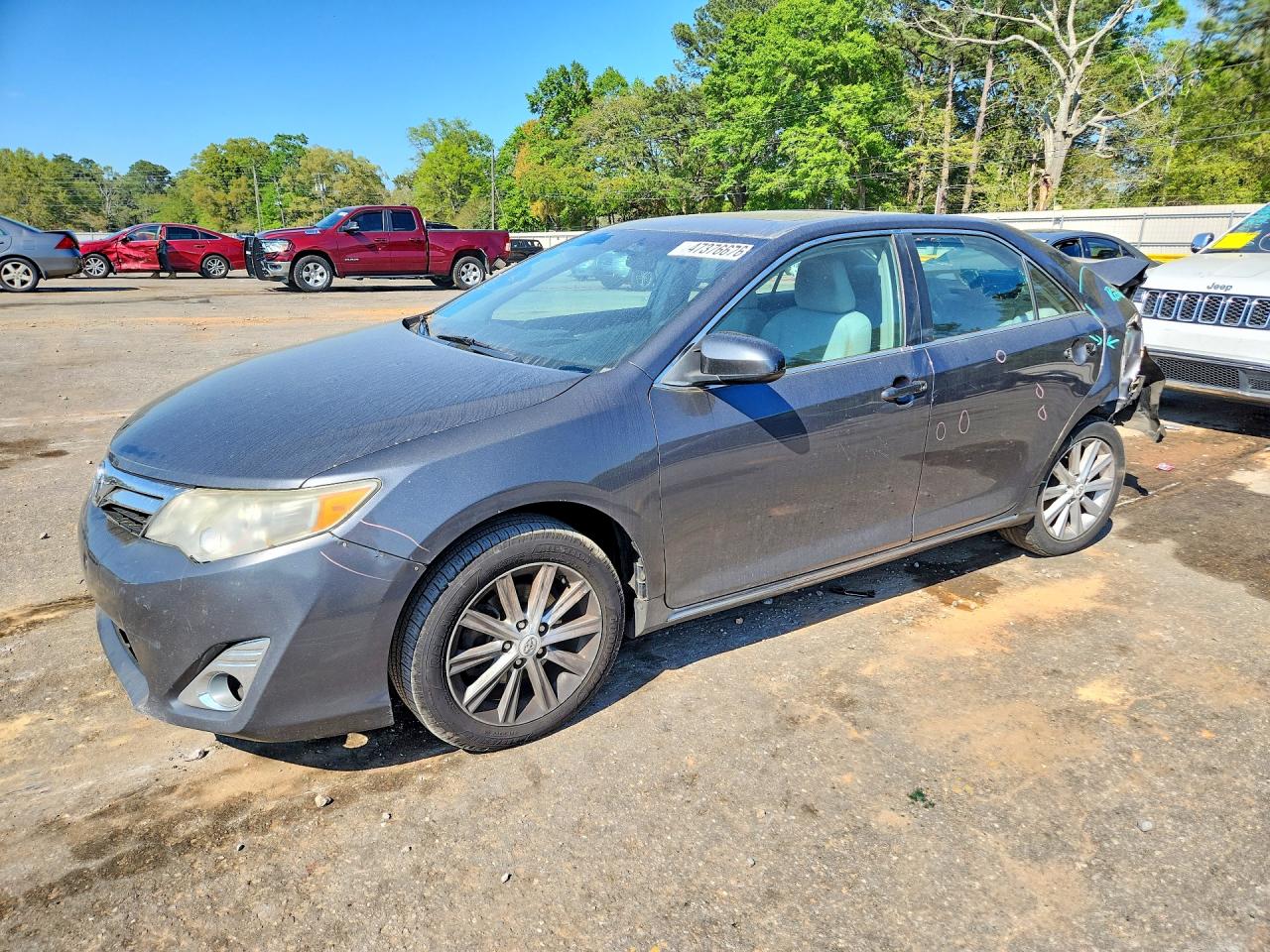 Salvage Toyota Camry Image