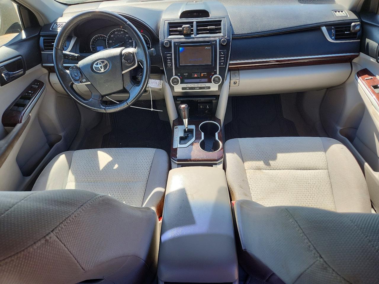 Toyota Camry Xle