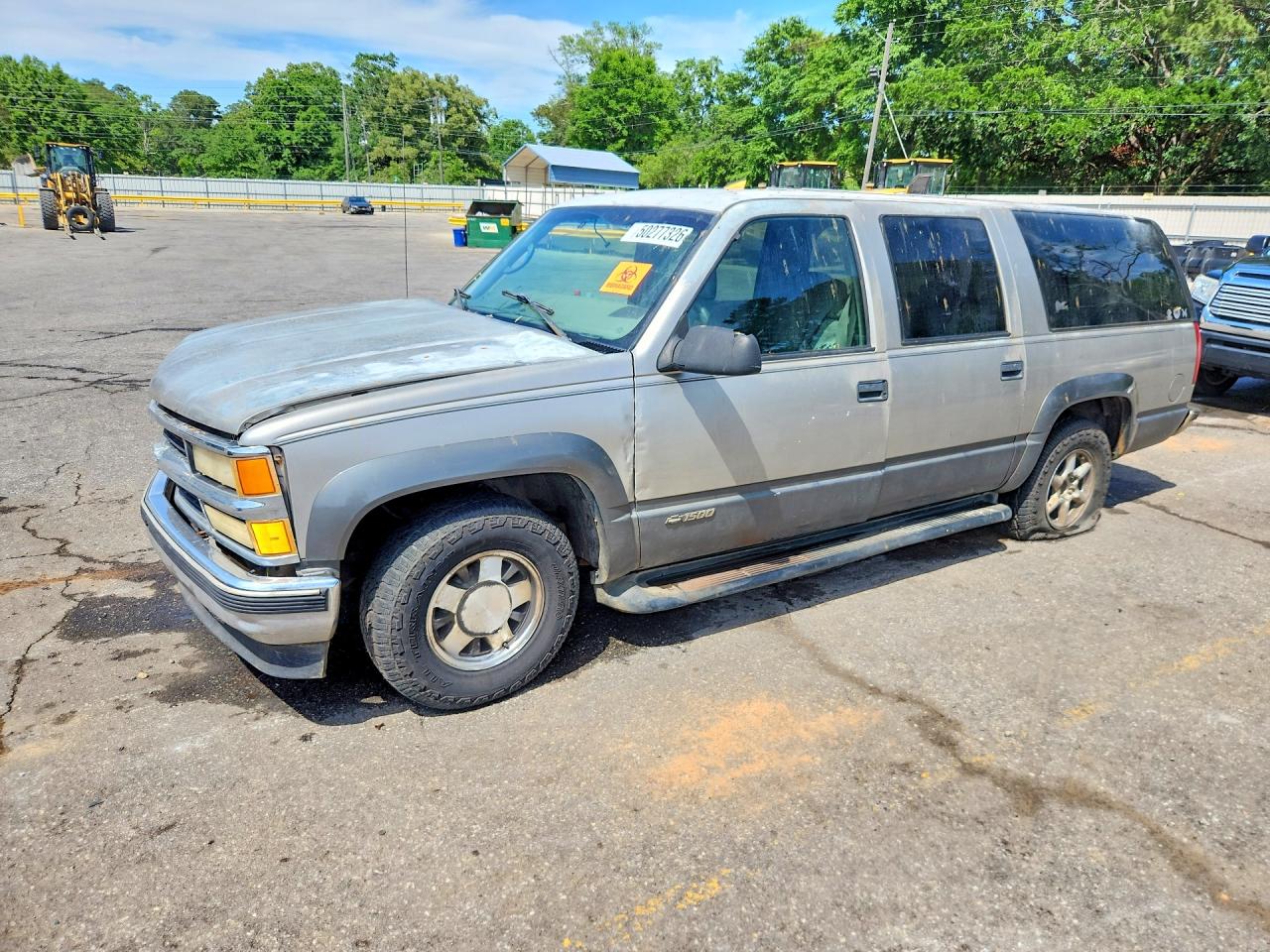 Salvage Chevrolet Suburban Image