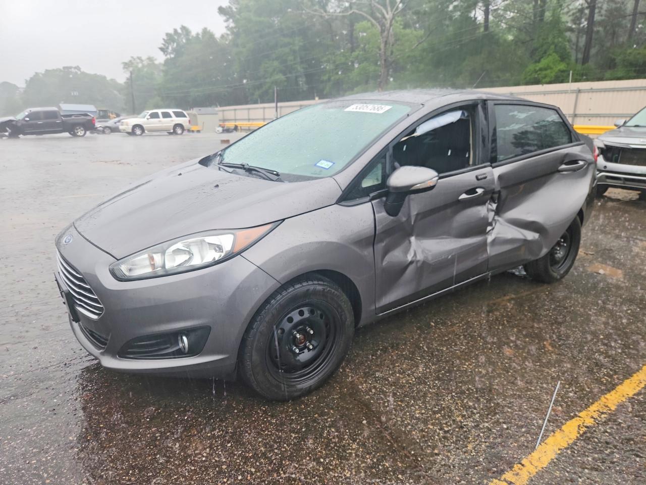 Salvage Ford Fiesta Image