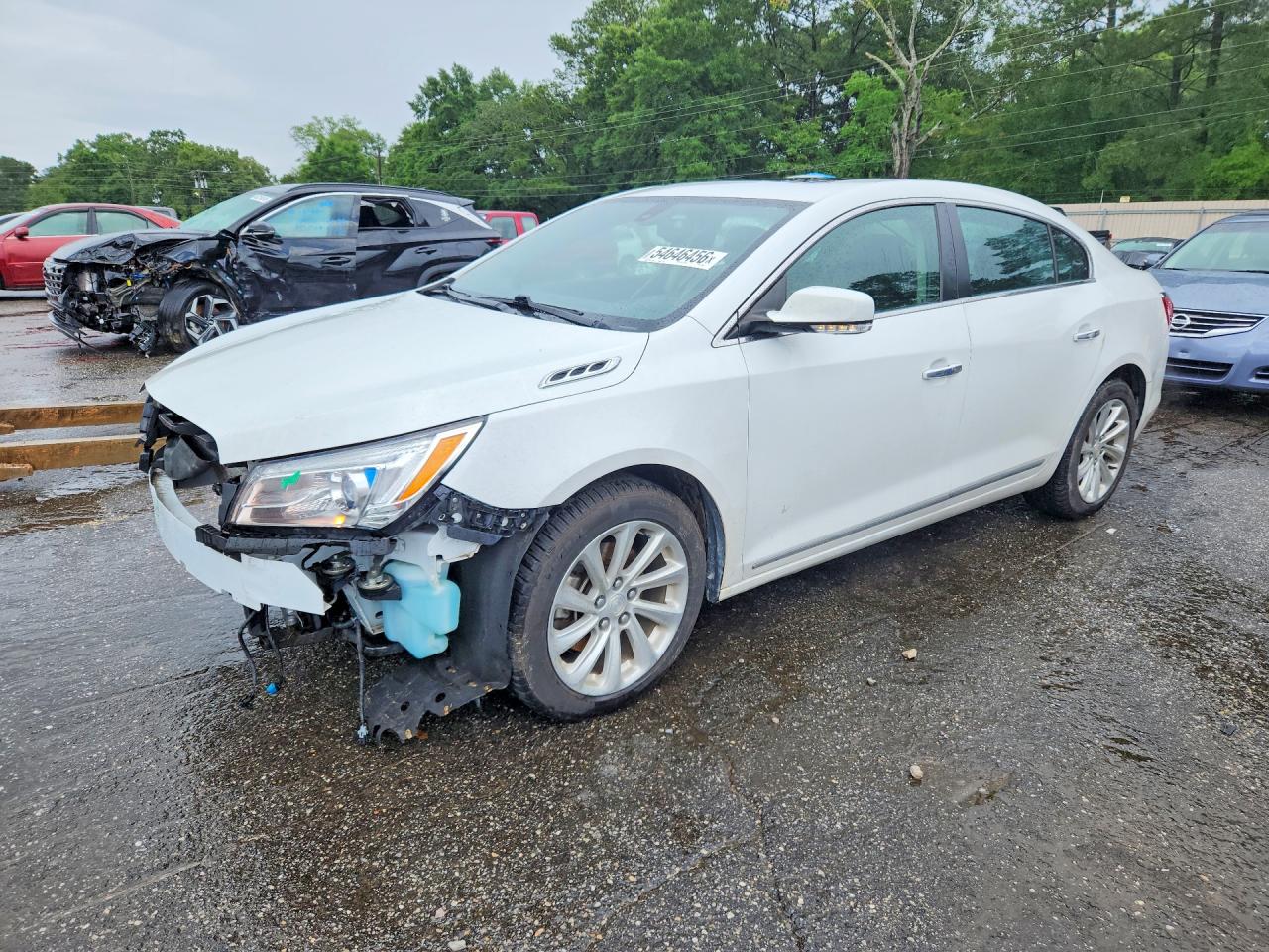 Salvage Buick LaCrosse Image