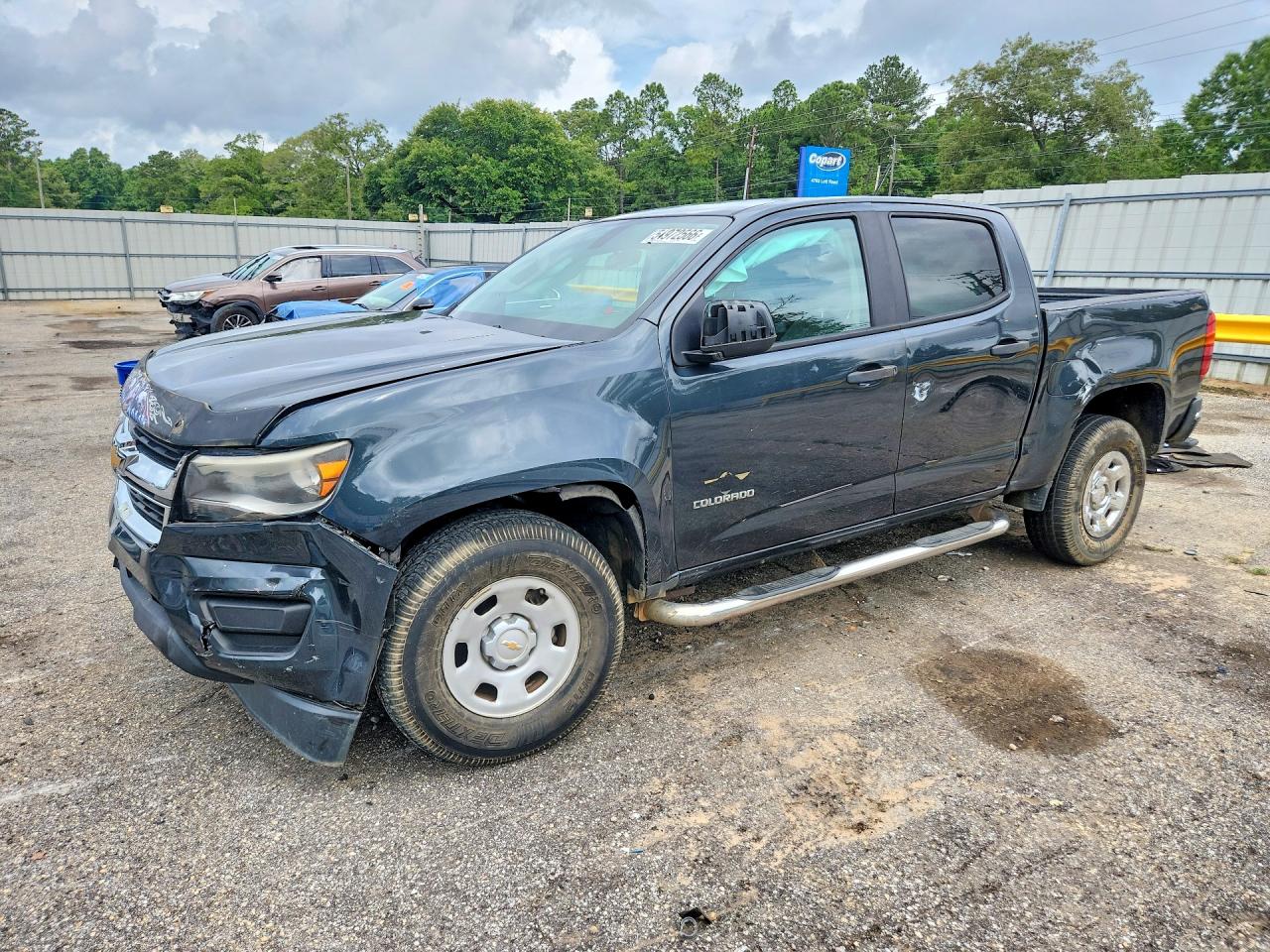 Salvage Chevrolet Colorado Image