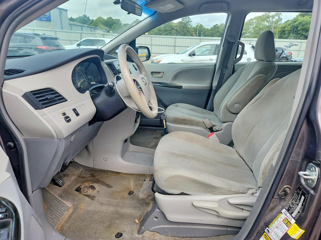 Toyota Sienna L 7-passenger