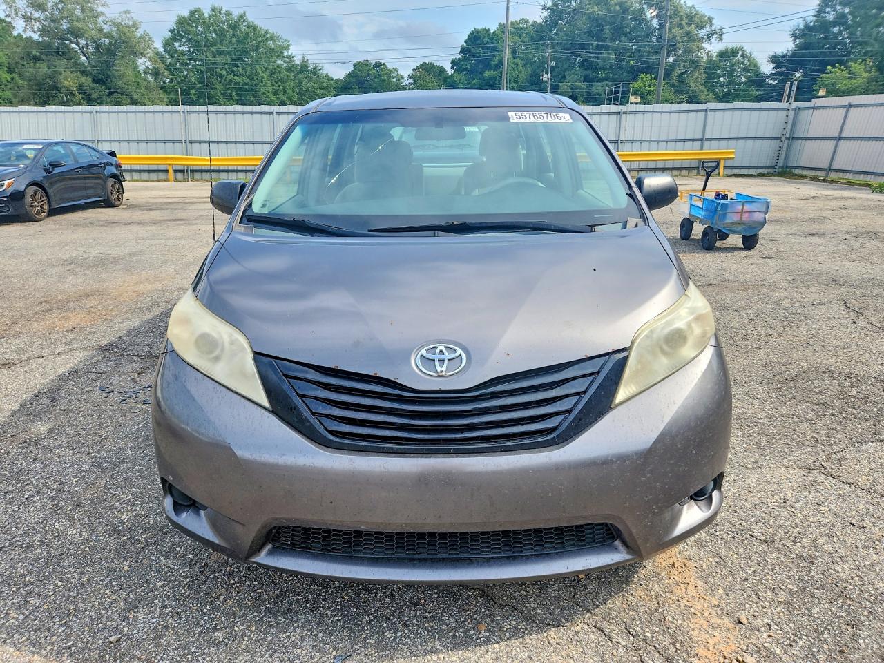 Toyota Sienna L 7-passenger