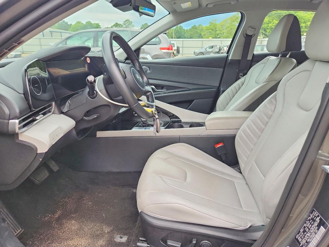 Hyundai ELANTRA Limited