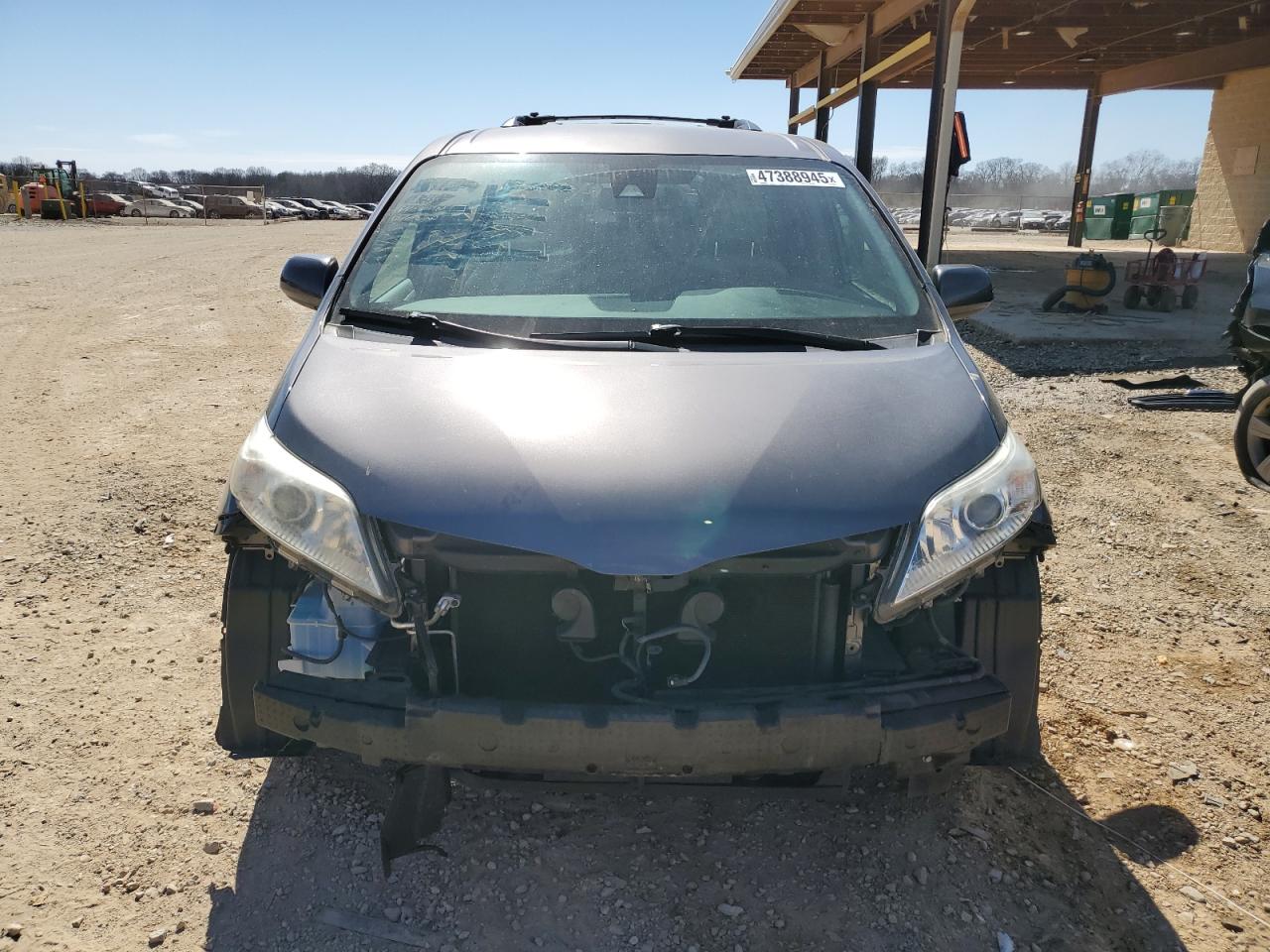 Toyota Sienna Le