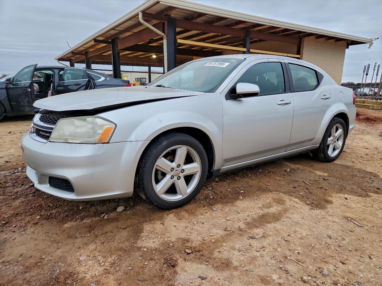 Salvage Dodge Avenger Image