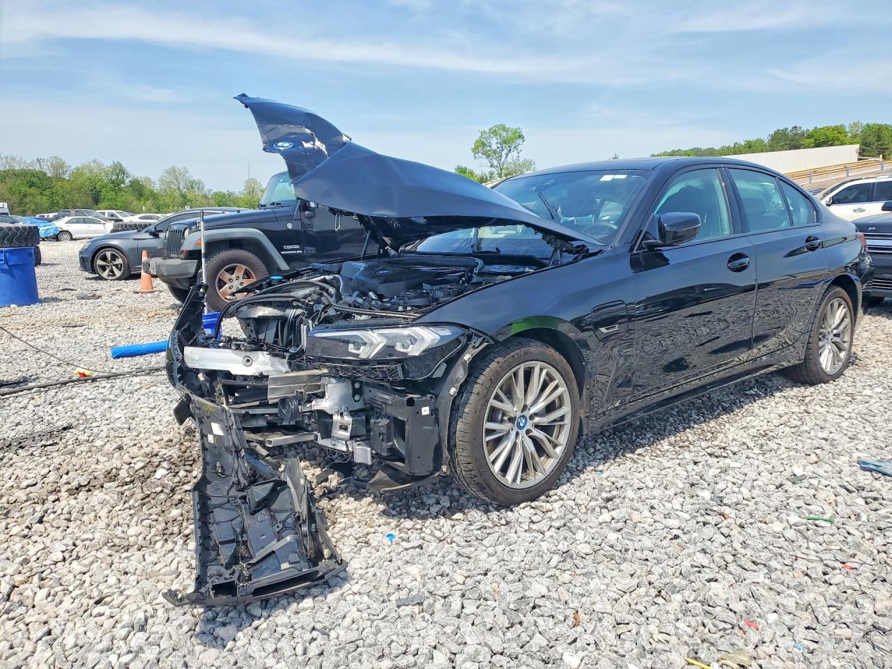 Salvage BMW 3 Series Image