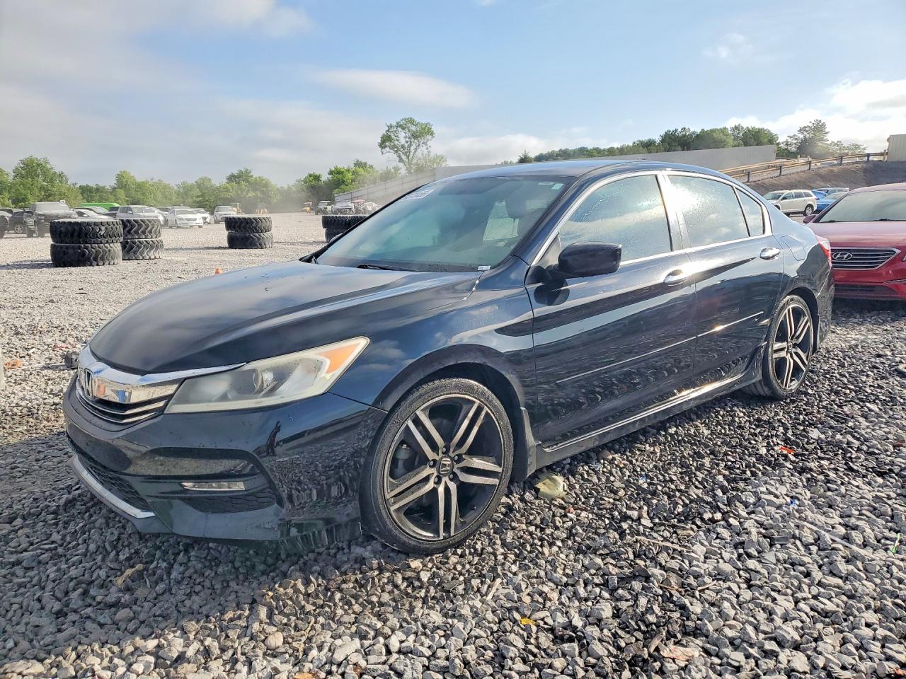 Salvage Honda Accord Image