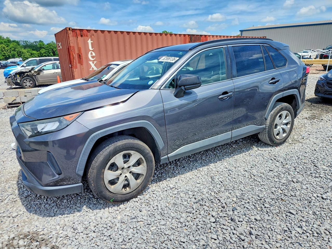 Salvage Toyota RAV4 Image