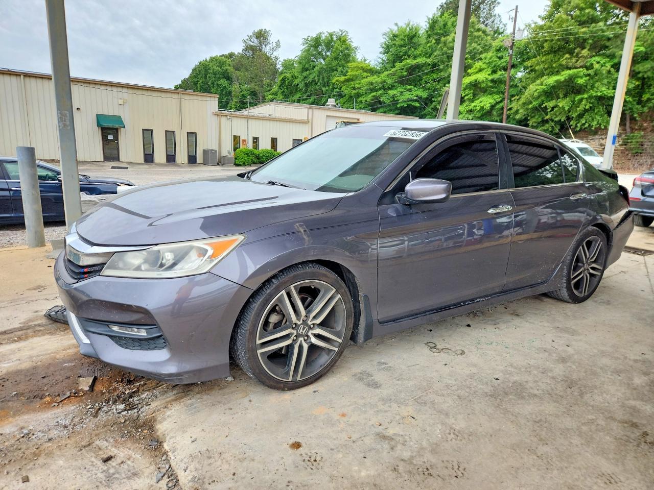 Salvage Honda Accord Image