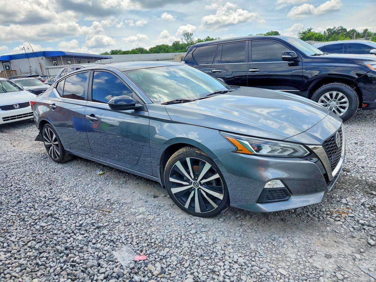 Nissan Altima Sr