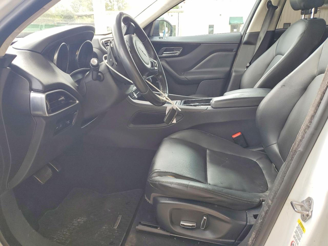 Jaguar F-PACE Premium