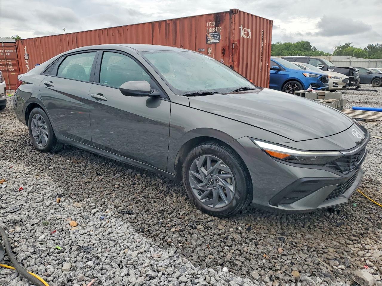 Hyundai ELANTRA Blue