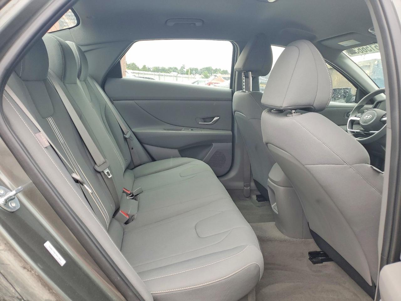 Hyundai ELANTRA Blue