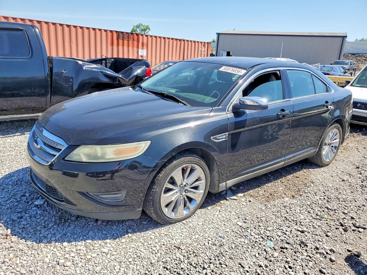 Salvage Ford Taurus Image
