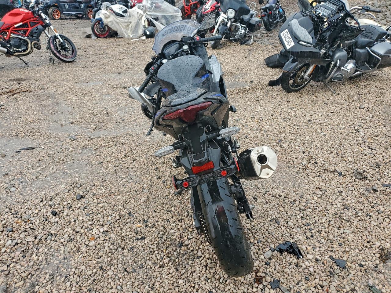 Kawasaki Ex500 A A
