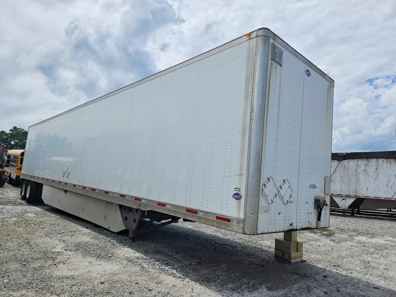 Salvage Utlity Trailer Other Image