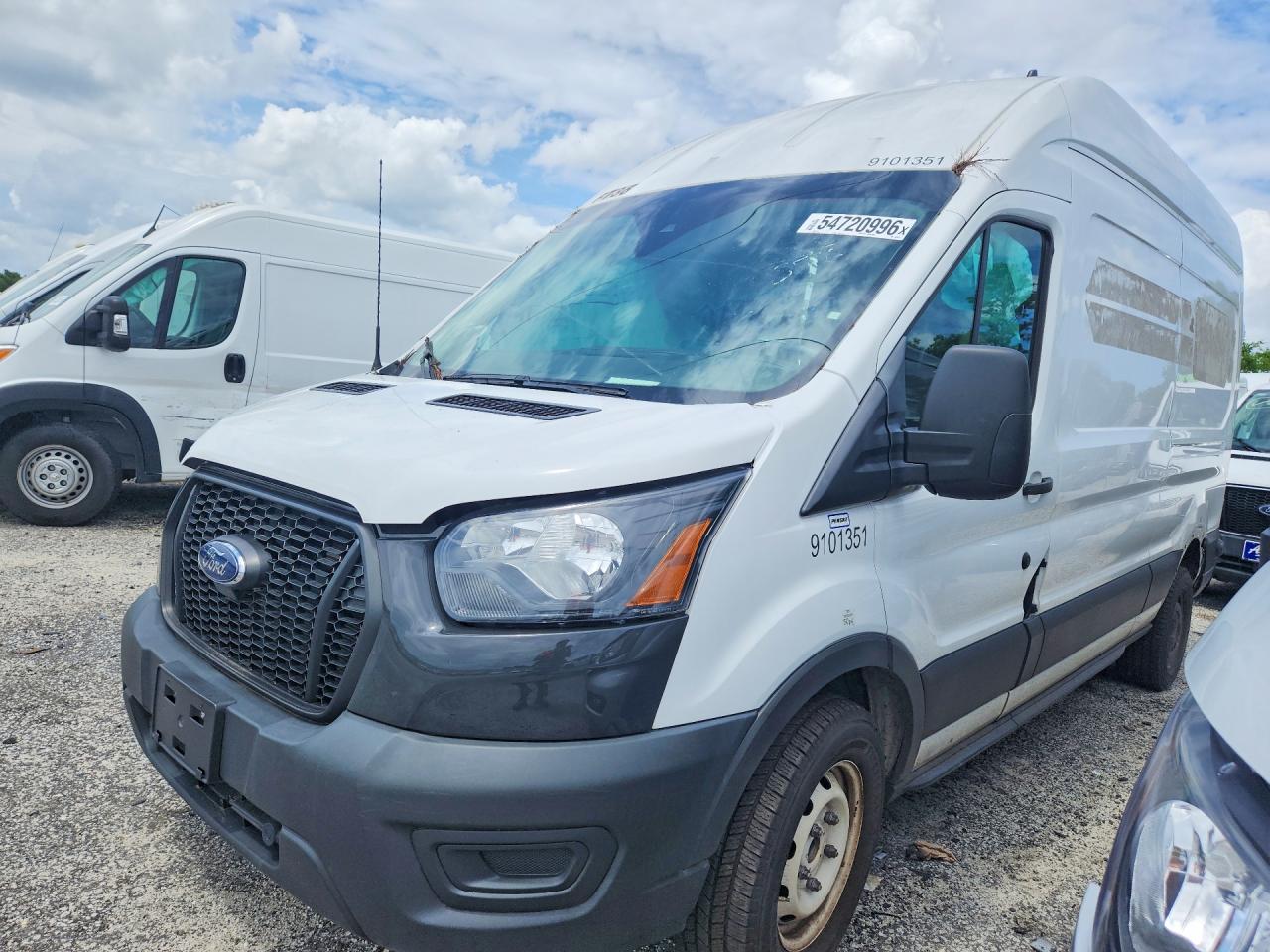 Salvage Ford Transit Image