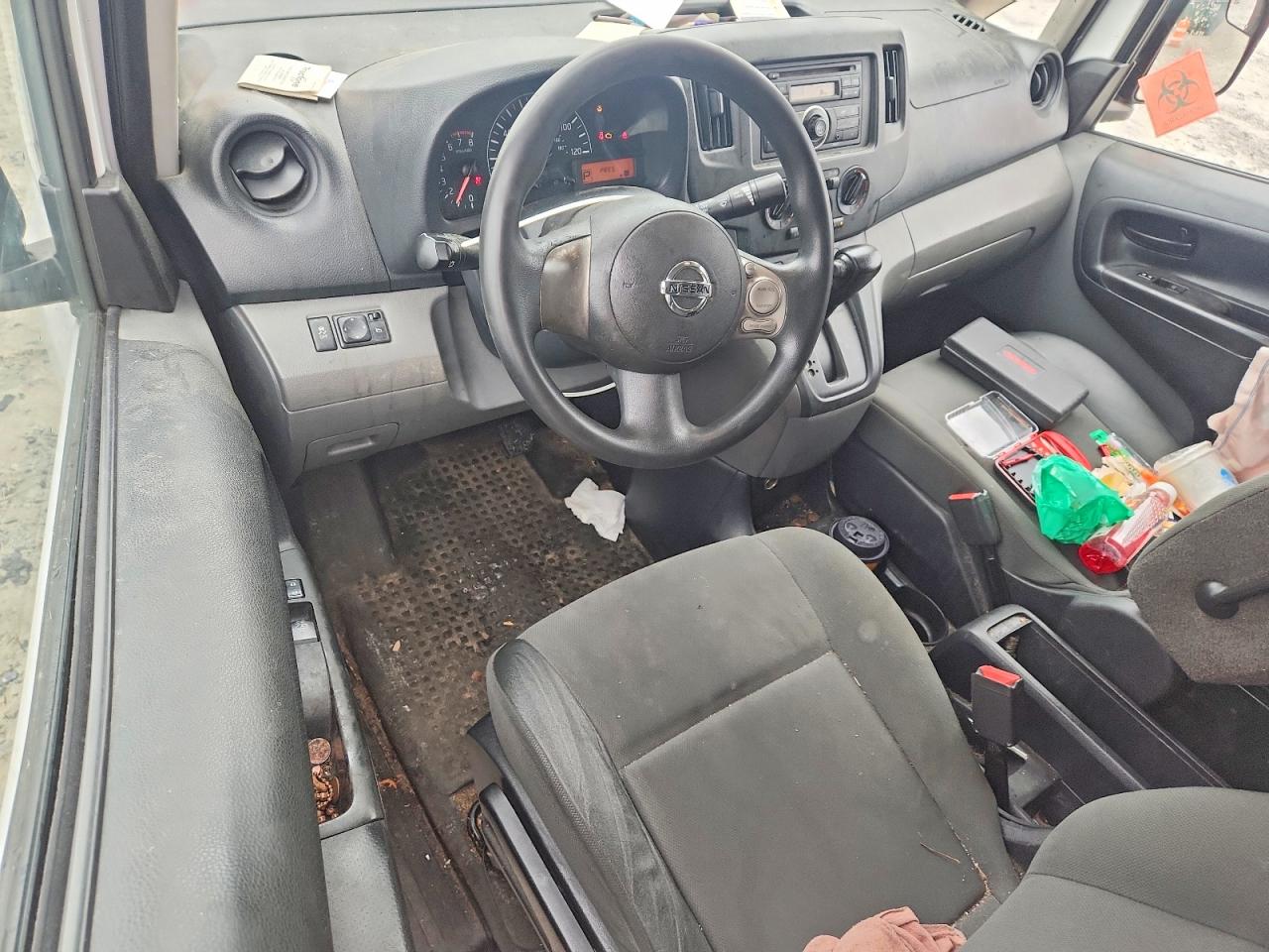 Nissan Nv
