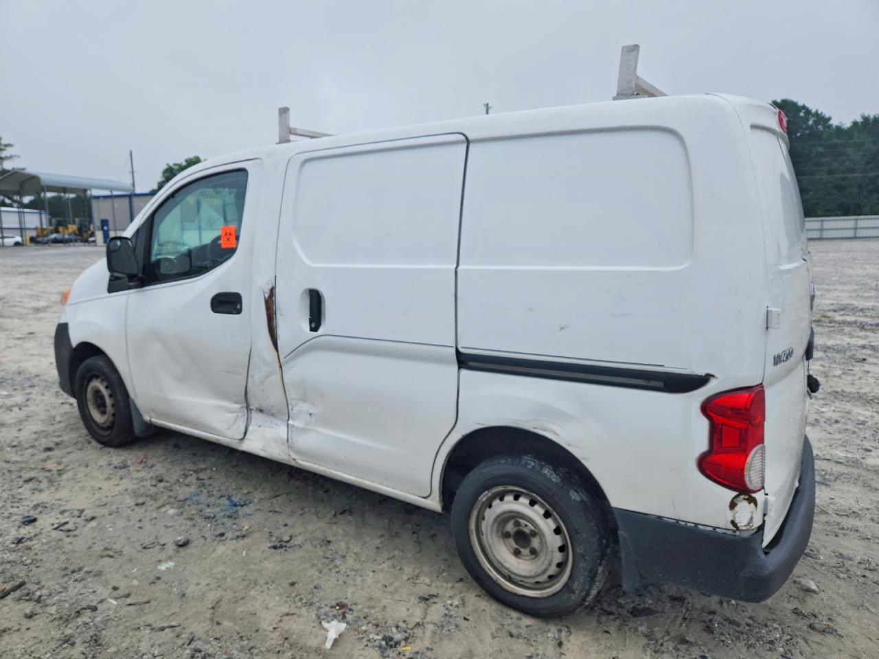 Nissan Nv
