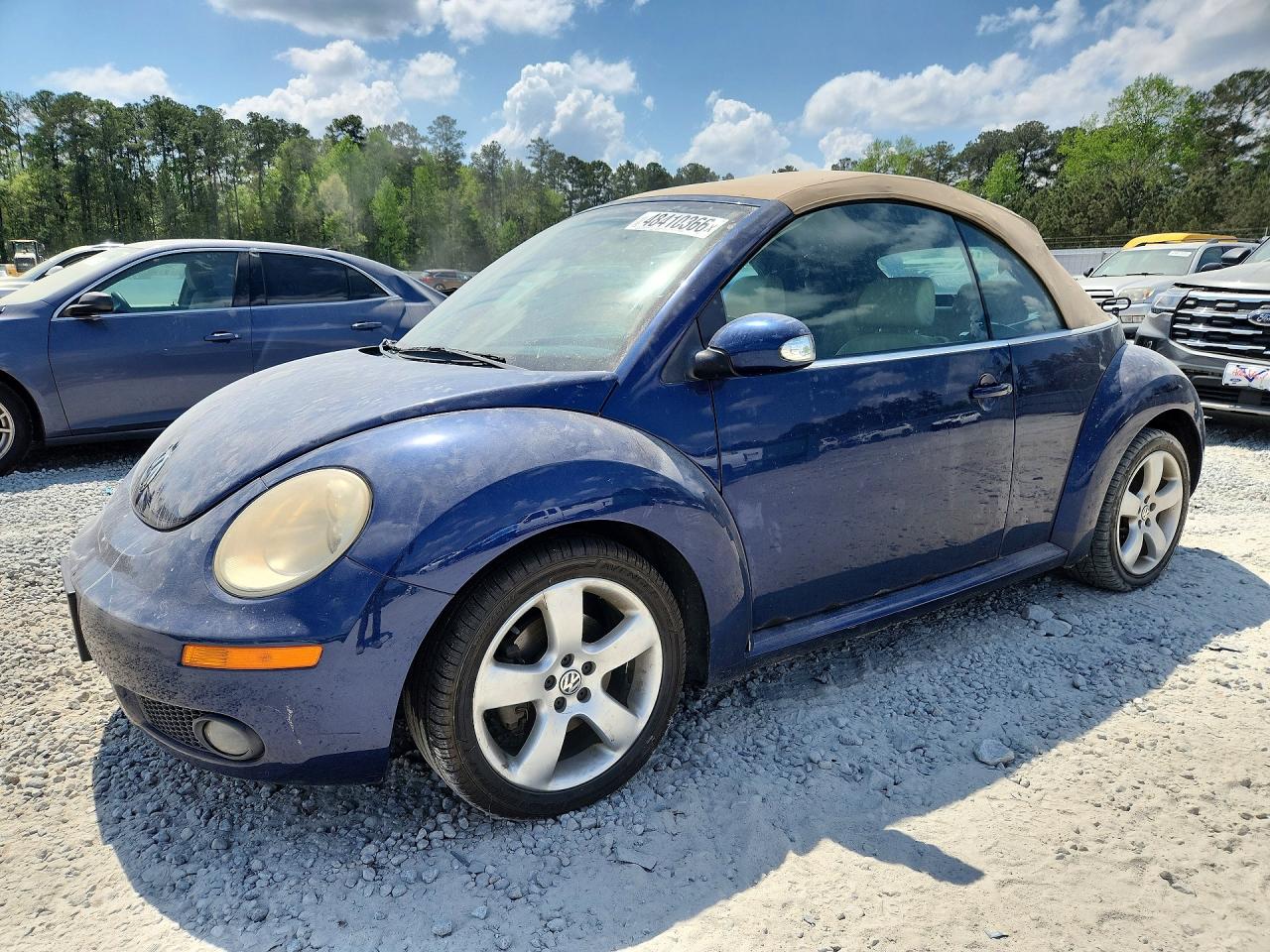 Salvage Volkswagen Beetle Image
