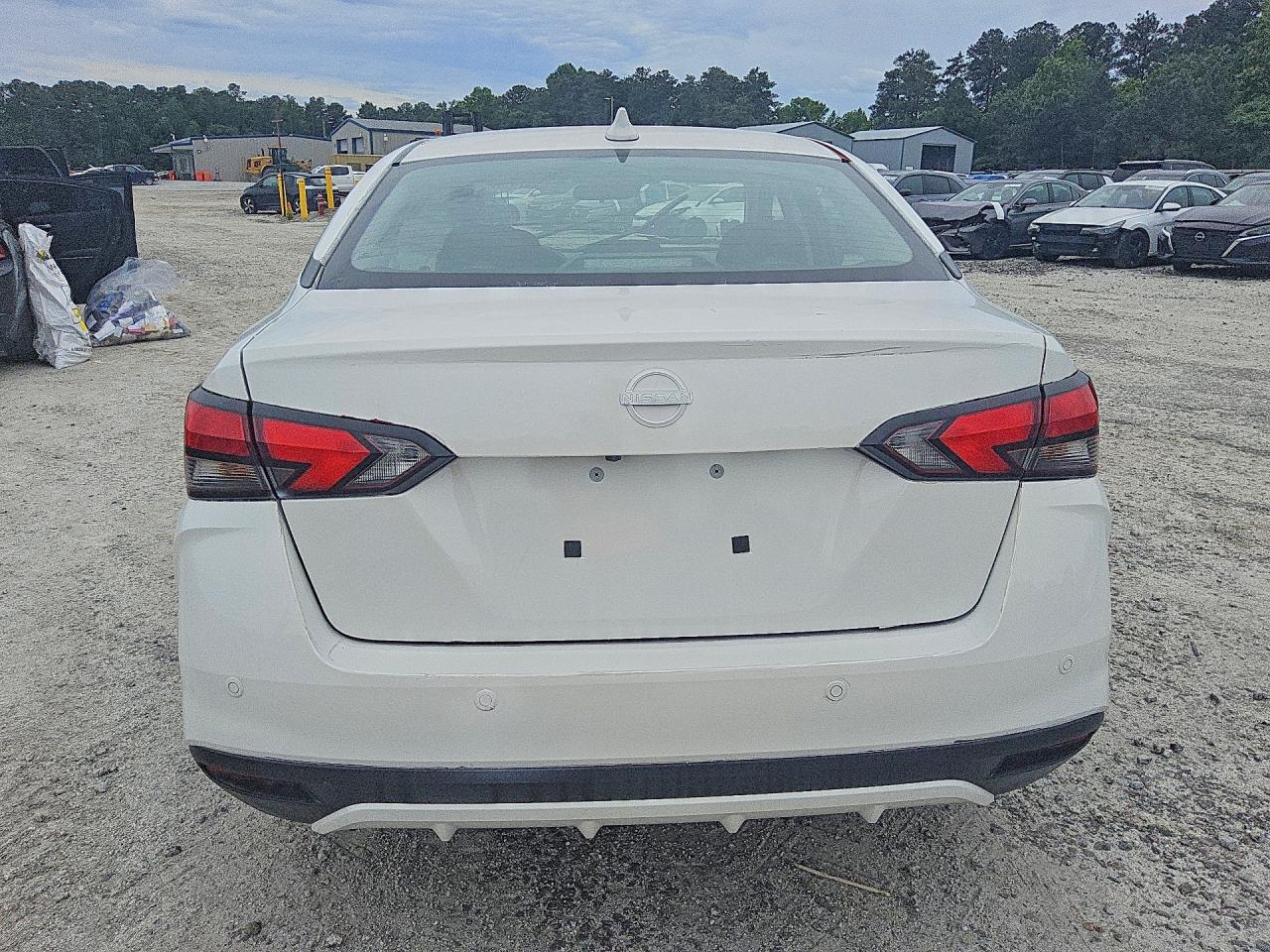Nissan Versa Sv