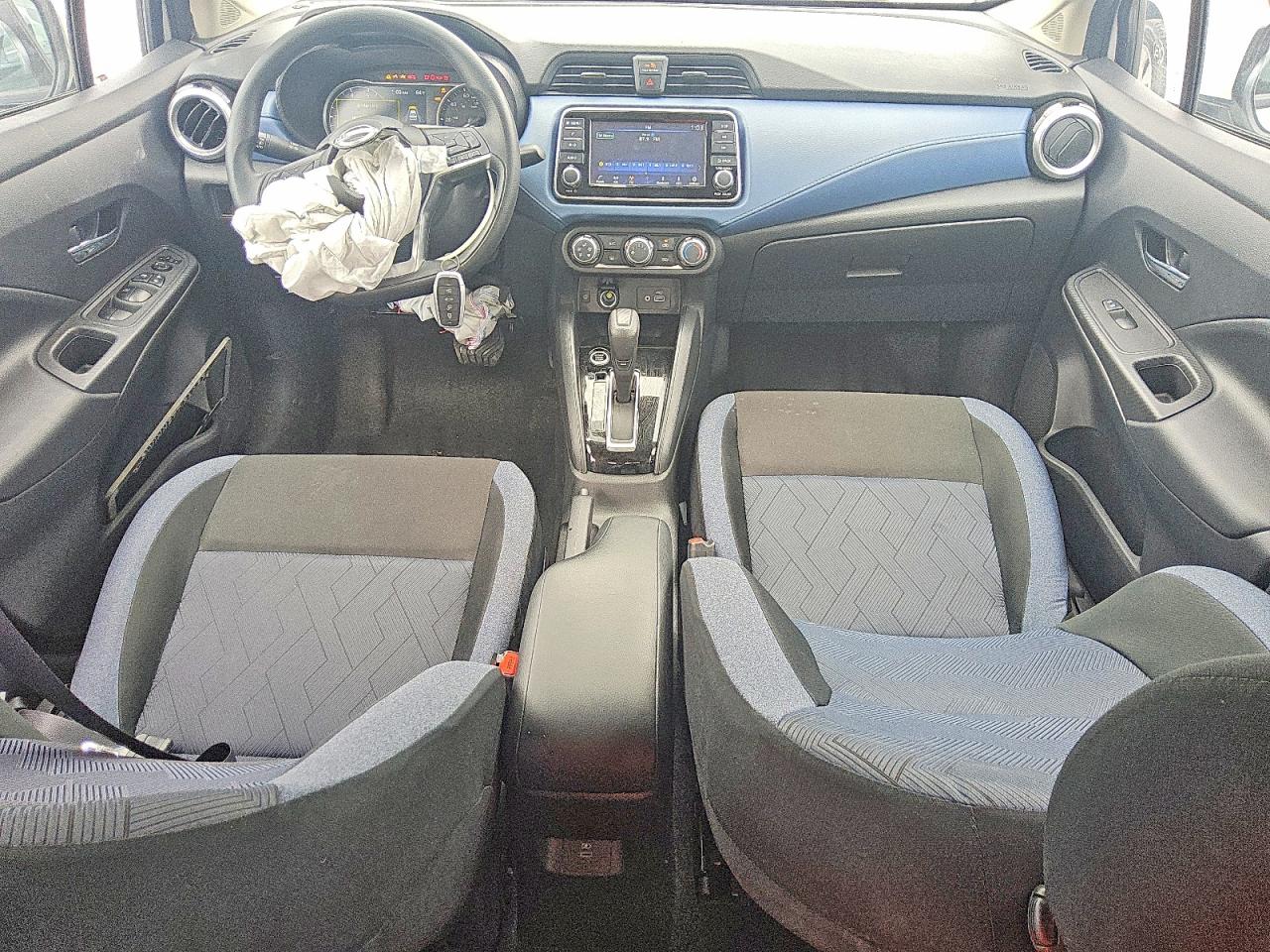 Nissan Versa Sv