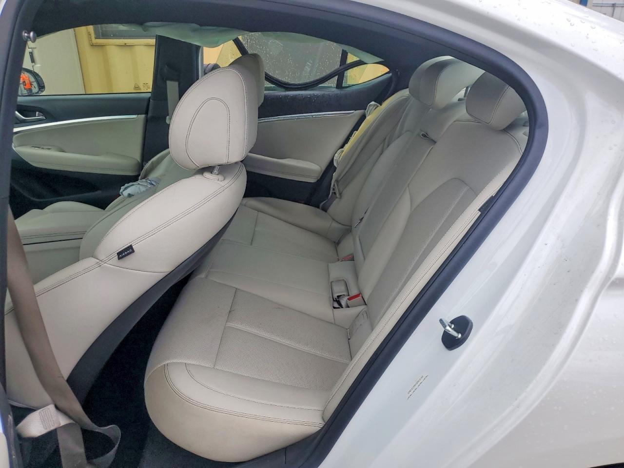 Genesis G70 2.5t S 2.5t Standard