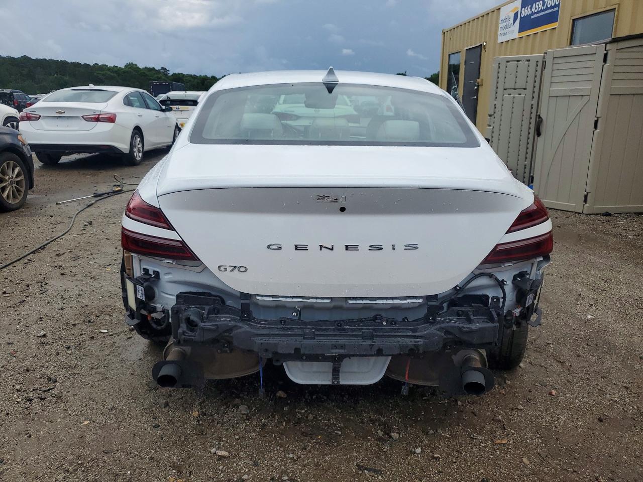 Genesis G70 2.5t S 2.5t Standard