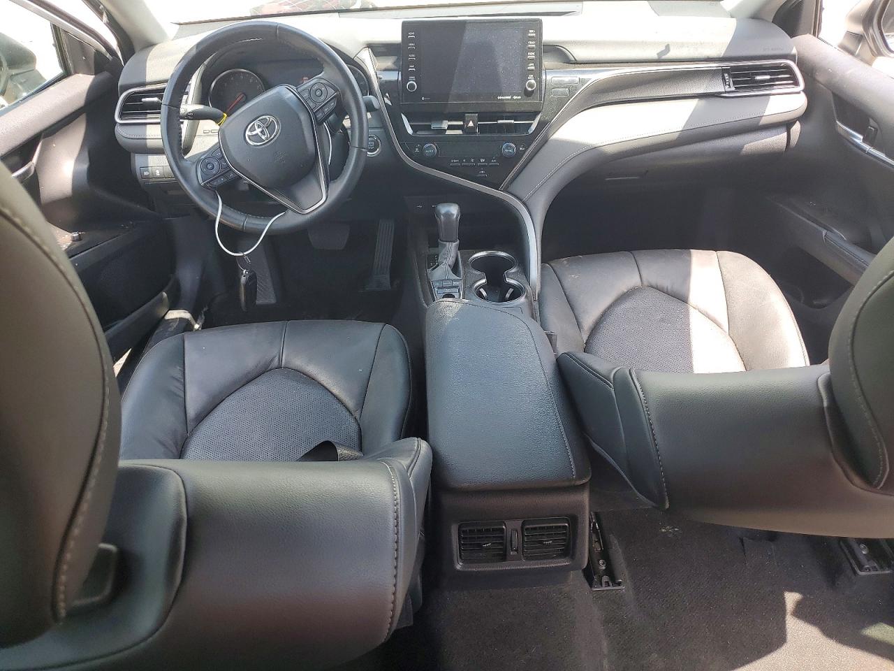 Toyota Camry Xse