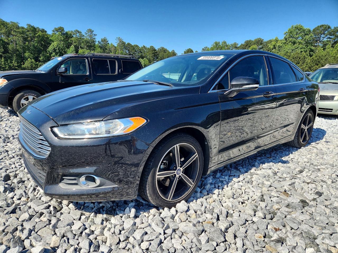Salvage Ford Fusion Image