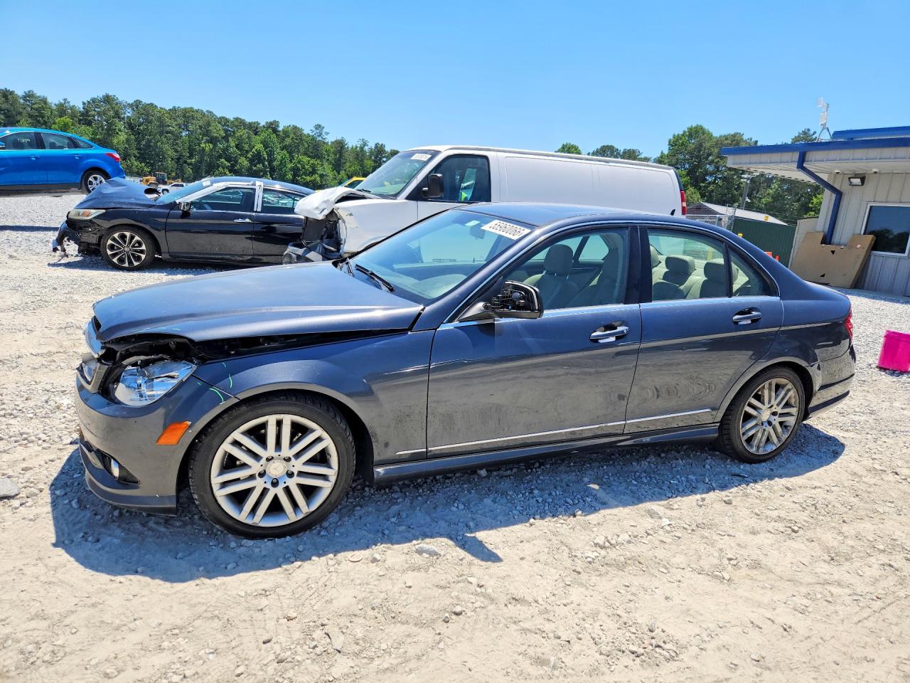Salvage Mercedes-Benz C-Class Image