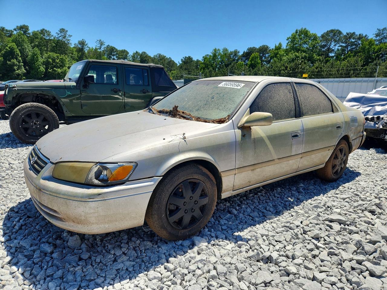 Salvage Toyota Camry Image