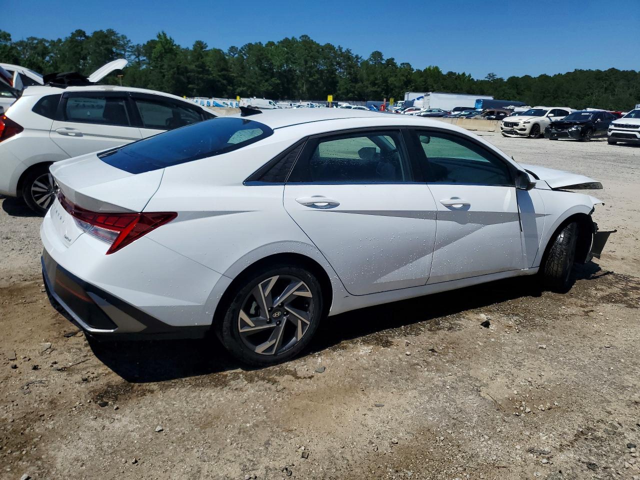 Hyundai ELANTRA Limited