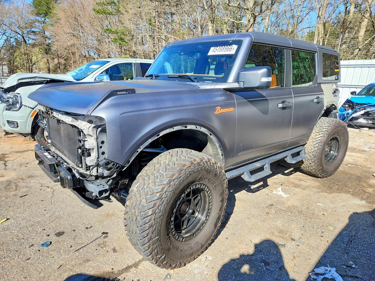 Salvage Ford Bronco Image
