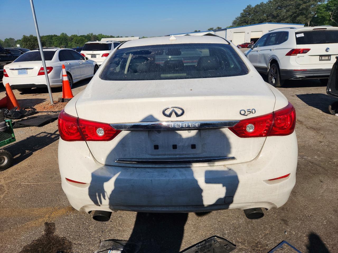 INFINITI Q50 Premium