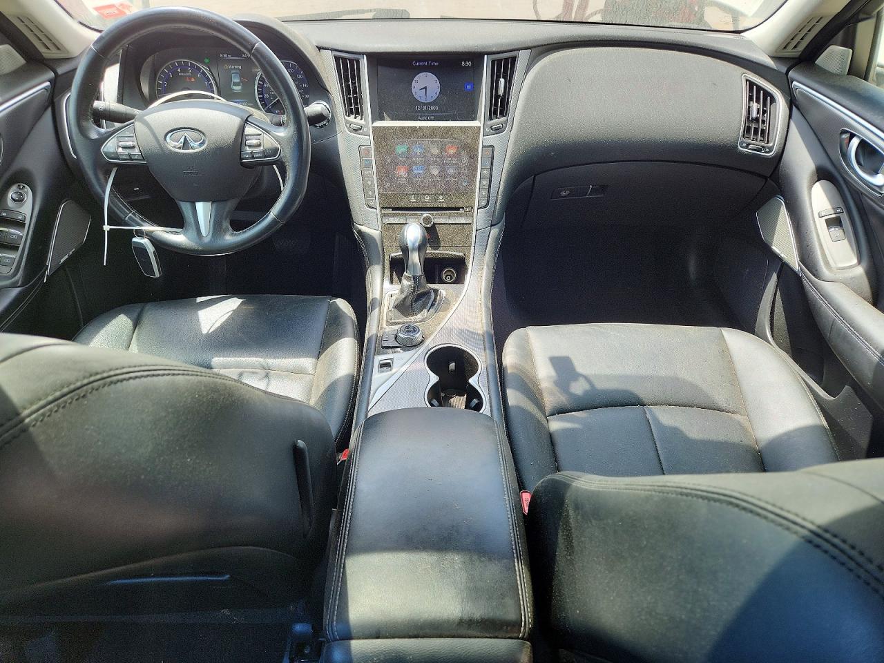 INFINITI Q50 Premium
