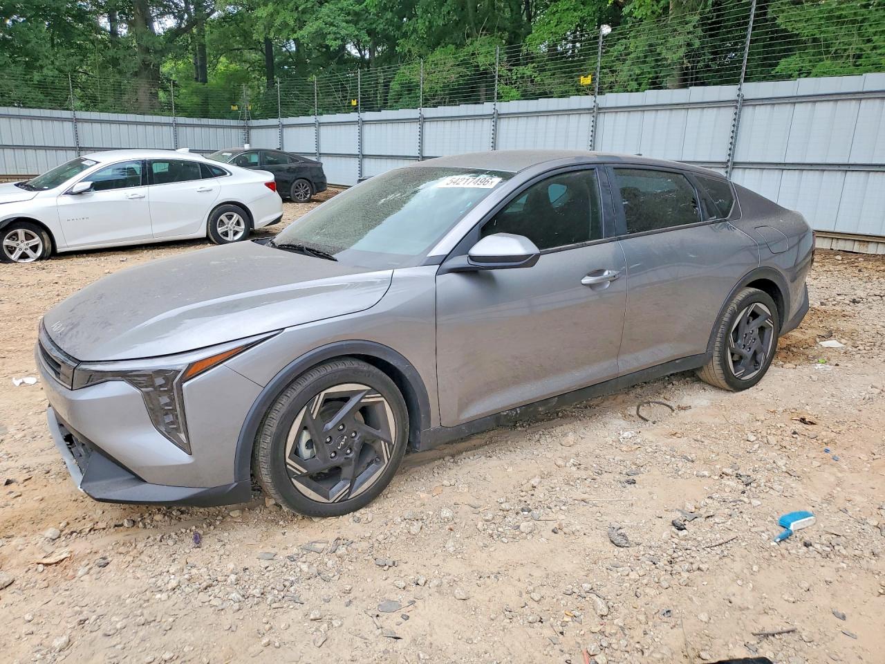 Salvage Kia K4 Image