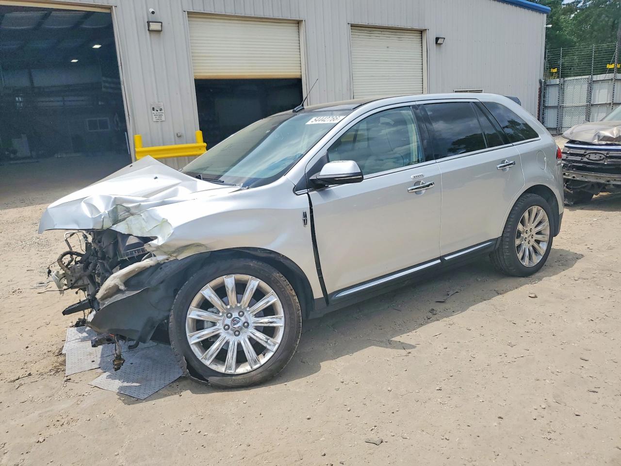 Salvage Lincoln MKX Image
