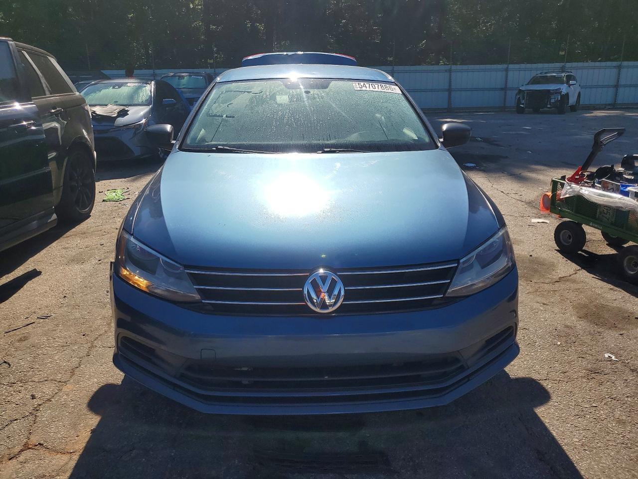Volkswagen Jetta S