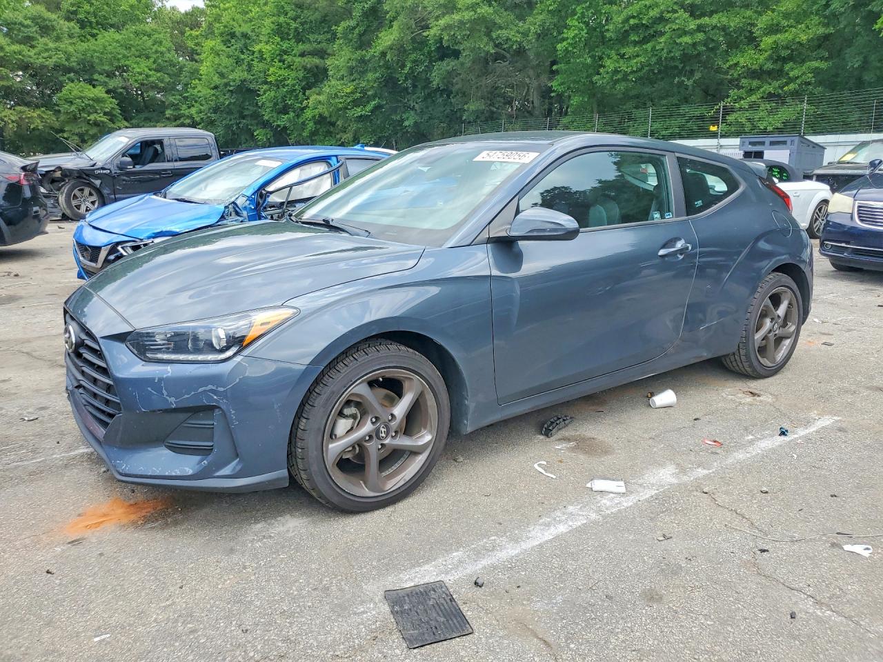 Salvage Hyundai VELOSTER Image