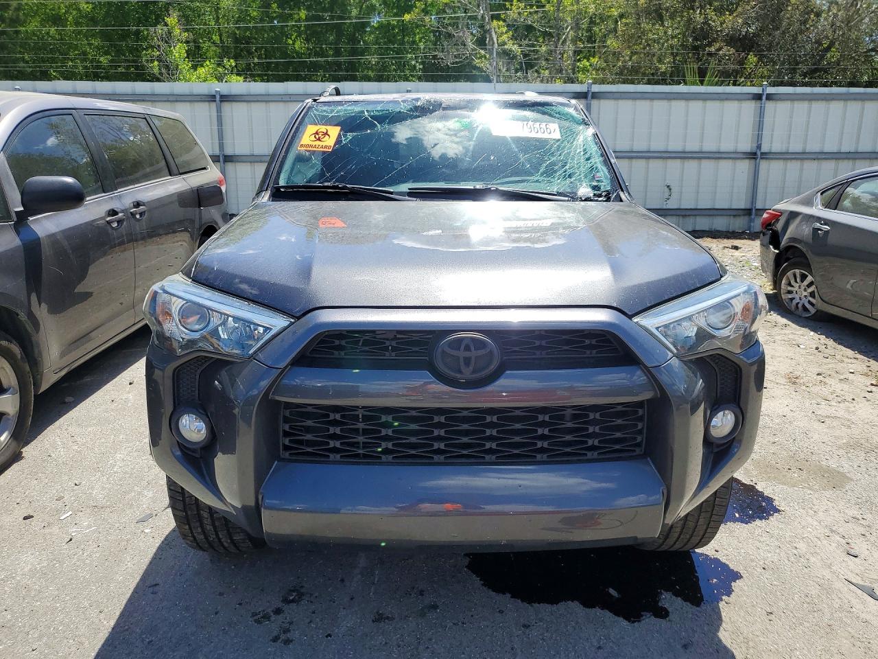 Toyota 4Runner Sr5