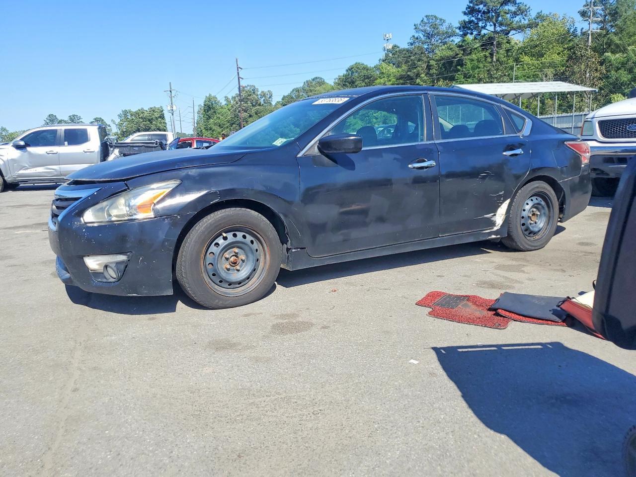 Salvage Nissan Altima Image