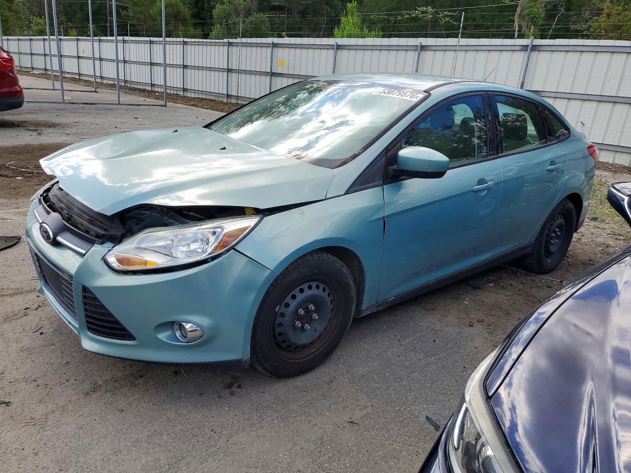 Salvage Ford Focus Image