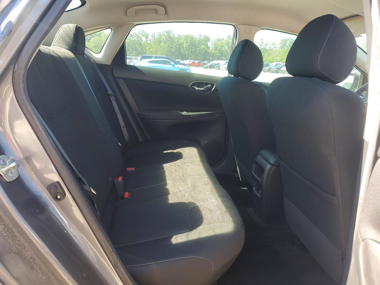 Nissan Sentra S